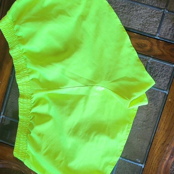 Danskin Now shorts (16-18) - Picture 4 of 4